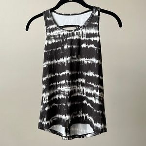Girls size 9/10 lightweight black and white tank top